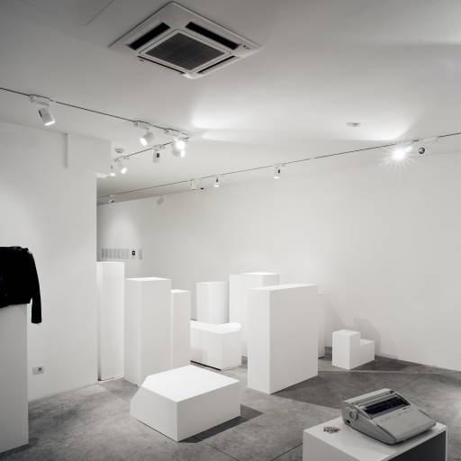 fino al 30.V.2010 | Etienne Chambaud | Roma, Nomas Foundation