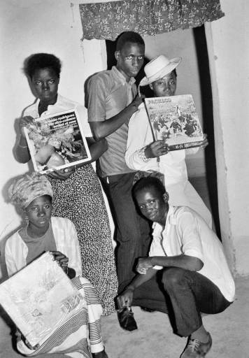 fino al 31.VII.2010 | Malick Sidibé | Reggio Emilia, Collezione Maramotti fino al 31.VII.2010 | Malick Sidibé | Reggio Emilia, Collezione Maramotti