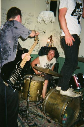 Nico Vascellari e Lago Morto a Camogli Nico Vascellari e Lago Morto a Camogli