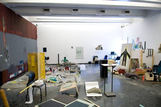 L’artista abita qui L’artista abita qui