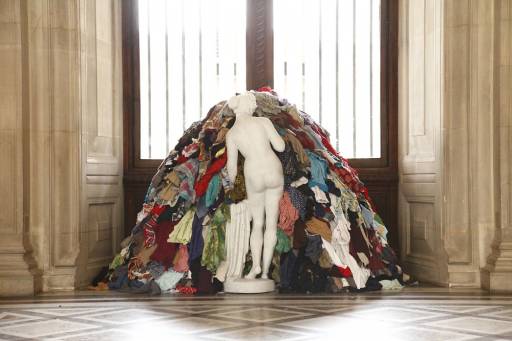 Il Terzo Paradiso di Pistoletto illumina il Louvre
