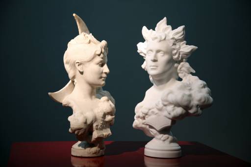 Sontuosa, mediatica ma anche tragica | Galleria Vezzoli