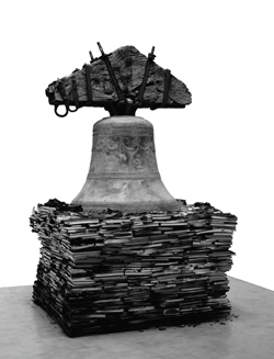 Claudio Parmiggiani a Palazzo Fabroni di Pistoia Claudio Parmiggiani a Palazzo Fabroni di Pistoia