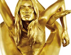 Marc Quinn alla Casa di Giulietta a Verona Marc Quinn alla Casa di Giulietta a Verona