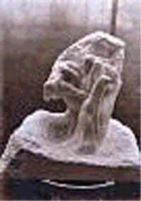 Fotografo non identificato, La mano di Dio, di A. Rodin, 1900 ca., stampa alla celloidina, Museo di Storia della Fotografia Fratelli Alinari - collezione Malandrini, Firenze