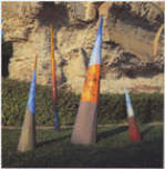 Vincenzo Aulitto, Sguardo verso il cielo,1999, tecnica mista su legno e cartone telato, installazione.