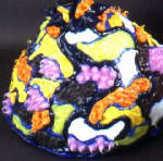 Vittorio Valente - Virus - silicone colorato, cartapesta, metalli e oggetti vari - 2000