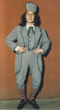 Luigi Ontani, SganaPinOntano, 77