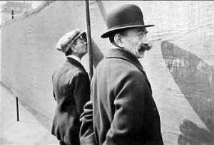 Henry Cartier Bresson - Le Moustache a Belgique 1932