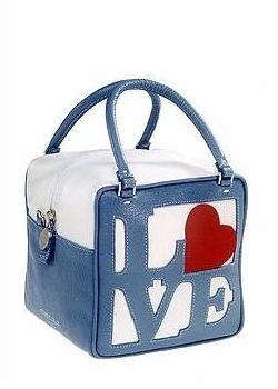 Moda, Gilli dedica una borsa a Robert Indiana Moda, Gilli dedica una borsa a Robert Indiana
