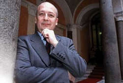 Sandro Bondi? Tutta colpa di Cascella Sandro Bondi? Tutta colpa di Cascella