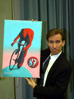 Giro d’Italia, maglia rosa a Mark Kostabi