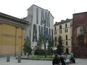 Dieselwall, ecco i vincitori. E la prima opera messa al muro è di Gianni Caravaggio