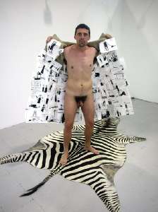 Padova, una performance del cazzo di Fausto Gilberti