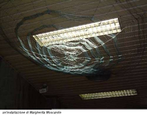 un'installazione di Margherita Moscardin
