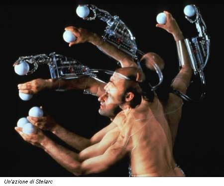 Un'azione di Stelarc