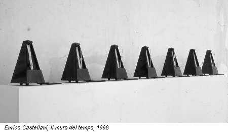Enrico Castellani, Il muro del tempo, 1968