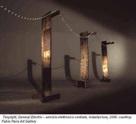 Tonylight, General Electric - servizio elettronico centrale, installazione, 2006. courtesy Fabio Paris Art Gallery