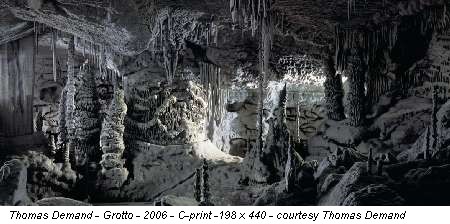 Thomas Demand - Grotto - 2006 - C-print -198 x 440 - courtesy Thomas Demand