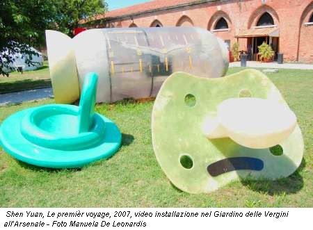 Shen Yuan, Le premièr voyage, 2007, video installazione nel Giardino delle Vergini all’Arsenale - Foto Manuela De Leonardis