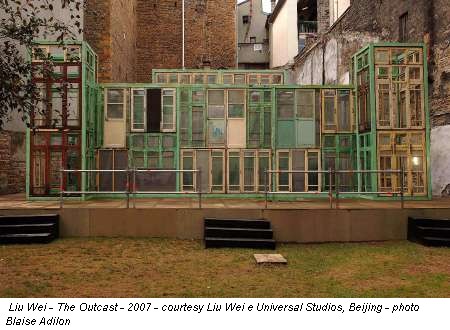 Liu Wei - The Outcast - 2007 - courtesy Liu Wei e Universal Studios, Beijing - photo Blaise Adilon