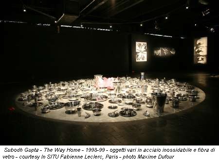 Subodh Gupta - The Way Home - 1998-99 - oggetti vari in acciaio inossidabile e fibra di vetro - courtesy In SITU Fabienne Leclerc, Paris - photo Maxime Dufour