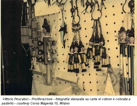 Vittorio Pescatori - Proliferazione - fotografia stampata su carta di cotone e colorata a pastello - courtesy Corso Magenta 10, Milano