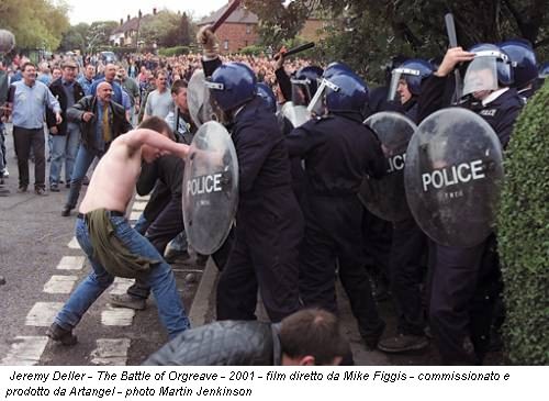 Jeremy Deller - The Battle of Orgreave - 2001 - film diretto da Mike Figgis - commissionato e prodotto da Artangel - photo Martin Jenkinson