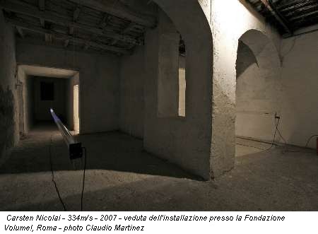 Carsten Nicolai - 334m/s - 2007 - veduta dell'installazione presso la Fondazione Volume!, Roma - photo Claudio Martinez