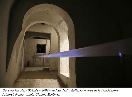 Carsten Nicolai - 334m/s - 2007 - veduta dell'installazione presso la Fondazione Volume!, Roma - photo Claudio Martinez