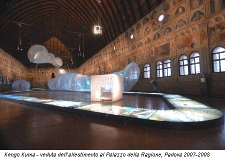 Kengo Kuma - veduta dell’allestimento al Palazzo della Ragione, Padova 2007-2008