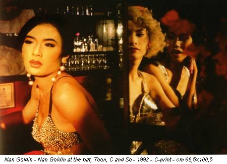 Nan Goldin - Nan Goldin at the bat, Toon, C and So - 1992 - C-print - cm 68,5x100,5