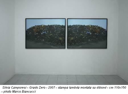 Silvia Camporesi - Grado Zero - 2007 - stampa lambda montata su dibond - cm 110x150 - photo Marco Biancucci