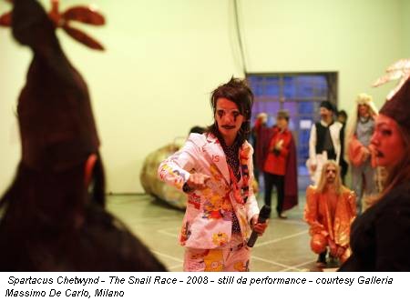 Spartacus Chetwynd - The Snail Race - 2008 - still da performance - courtesy Galleria Massimo De Carlo, Milano