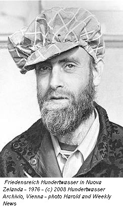 Friedensreich Hundertwasser in Nuova Zelanda - 1976 - (c) 2008 Hundertwasser Archivio, Vienna - photo Harold and Weekly News