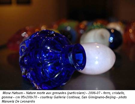 Mona Hatoum - Nature morte aux grenades (particolare) - 2006-07 - ferro, cristallo, gomma - cm 95x208x70 - courtesy Galleria Continua, San Gimignano-Beijing - photo Manuela De Leonardis