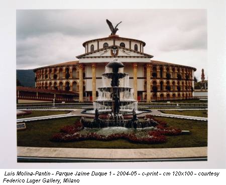 Luis Molina-Pantin - Parque Jaime Duque 1 - 2004-05 - c-print - cm 120x100 - courtesy Federico Luger Gallery, Milano