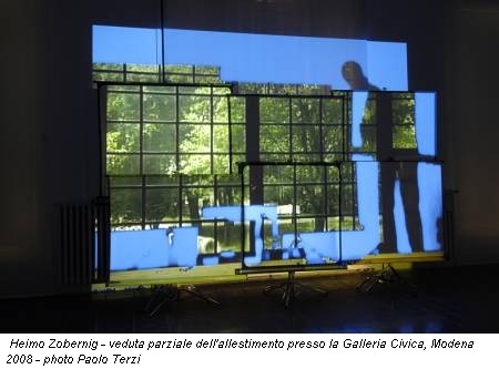 Heimo Zobernig - veduta parziale dell'allestimento presso la Galleria Civica, Modena 2008 - photo Paolo Terzi