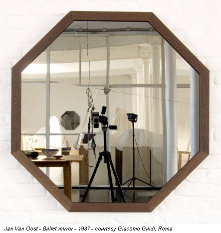 Jan Van Oost - Bullet mirror - 1987 - courtesy Giacomo Guidi, Roma