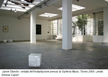 Jamie Shovlin - veduta dell'installazione presso la Galleria Maze, Torino 2008 - photo Simona Cupoli