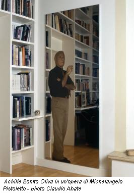 Achille Bonito Oliva in un'opera di Michelangelo Pistoletto - photo Claudio Abate