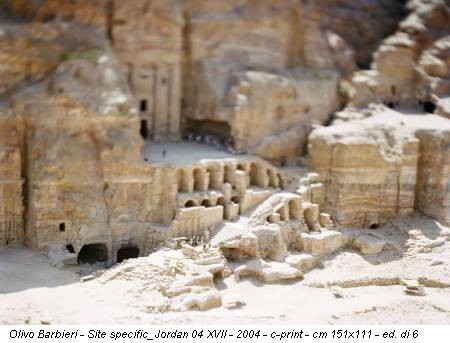 Olivo Barbieri - Site specific_Jordan 04 XVII - 2004 - c-print - cm 151x111 - ed. di 6