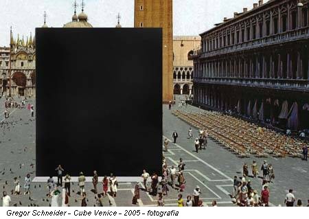 Gregor Schneider - Cube Venice - 2005 - fotografia