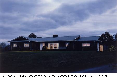 Gregory Crewdson - Dream House - 2002 - stampa digitale - cm 63x100 - ed. di 15