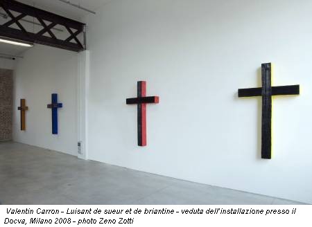Valentin Carron - Luisant de sueur et de briantine - veduta dell’installazione presso il Docva, Milano 2008 - photo Zeno Zotti