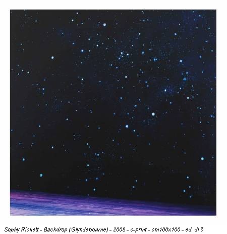 Sophy Rickett - Backdrop (Glyndebourne) - 2008 - c-print - cm100x100 - ed. di 5