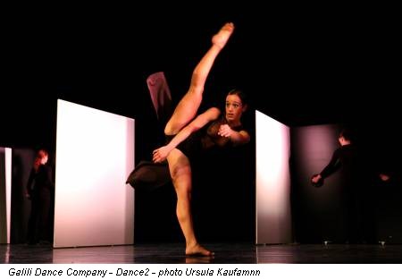 Galili Dance Company - Dance2 - photo Ursula Kaufamnn