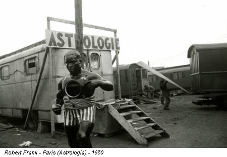 Robert Frank - Paris (Astrologia) - 1950