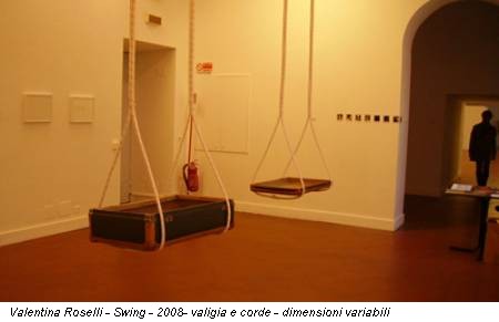 Valentina Roselli - Swing - 2008- valigia e corde - dimensioni variabili