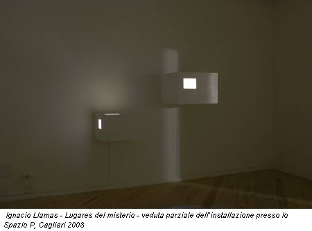 Ignacio Llamas - Lugares del misterio - veduta parziale dell’installazione presso lo Spazio P, Cagliari 2008